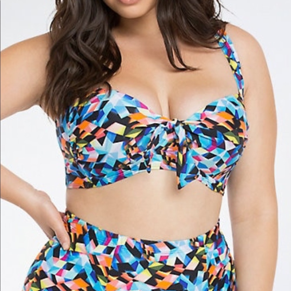 Torrid Geo Diamond Print Bikini Top | 2X